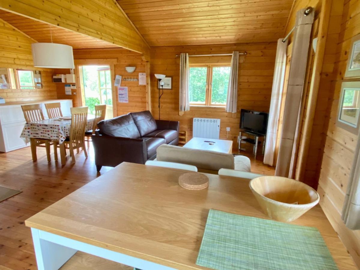 Chalet Maple, Pochard 1